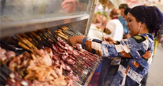 Nachtmarkt von Hetian: Kulinarisches Paradies südlich der Wüste